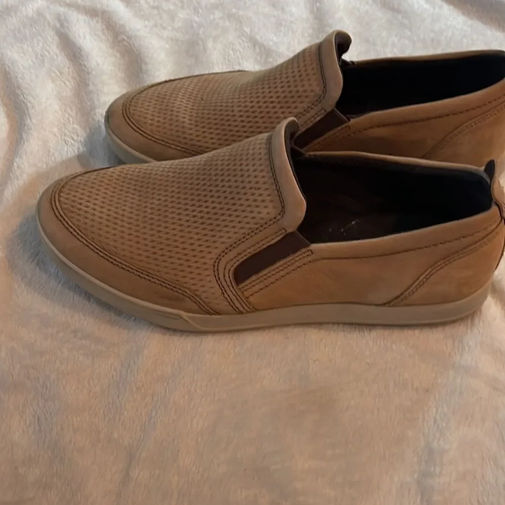 Ecco mens slip ons size 41